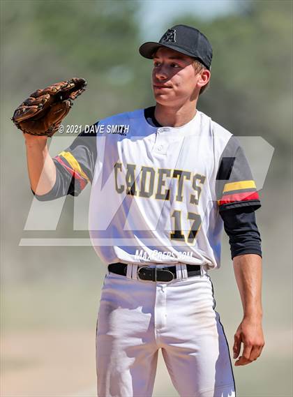 Thumbnail 3 in Iowa Falls-Alden vs Hudson (Hudson Invitational) photogallery.