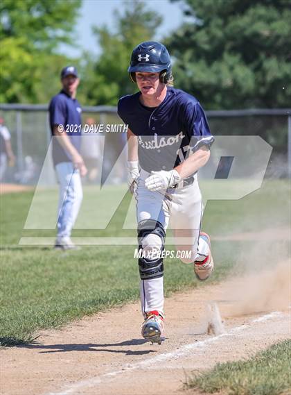 Thumbnail 1 in Iowa Falls-Alden vs Hudson (Hudson Invitational) photogallery.