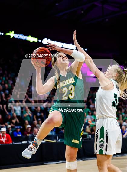 Thumbnail 2 in Holyoke vs. Sanford (CHSAA 2A Championship) photogallery.