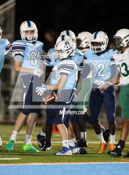 Thumbnail 1 in JV: Wakefield @ Yorktown photogallery.