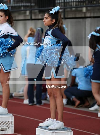 Thumbnail 2 in Wakefield @ Yorktown photogallery.