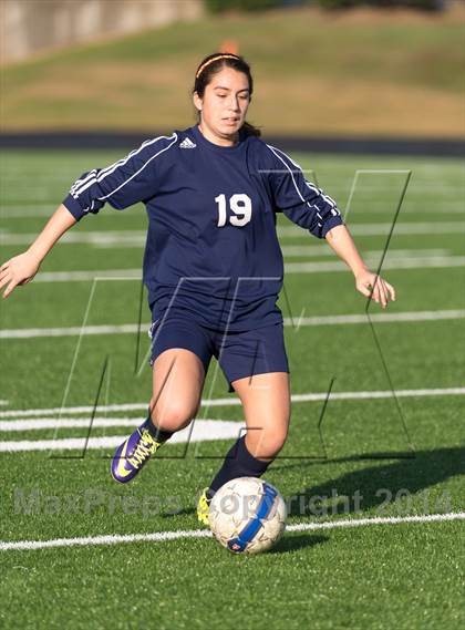 Thumbnail 1 in O'Connor @ Klein (Lady Highlander Invitational) photogallery.