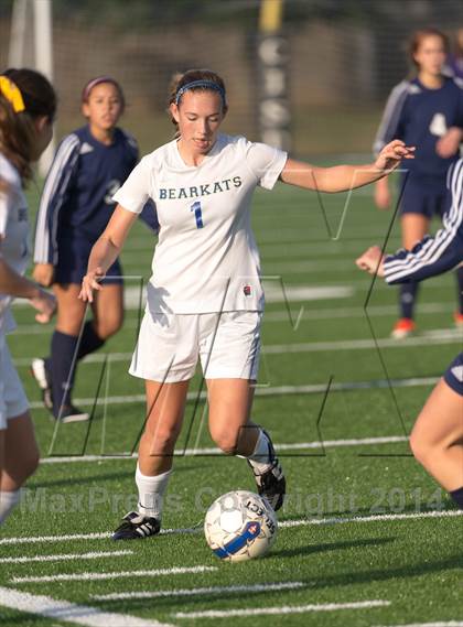 Thumbnail 2 in O'Connor @ Klein (Lady Highlander Invitational) photogallery.
