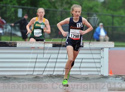Thumbnail 3 in Loucks Games (2000m Steeplechase) photogallery.