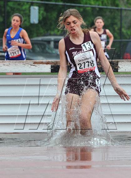 Thumbnail 2 in Loucks Games (2000m Steeplechase) photogallery.