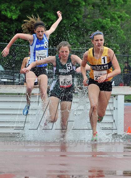 Thumbnail 3 in Loucks Games (2000m Steeplechase) photogallery.