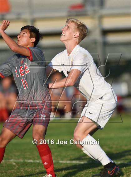 Thumbnail 1 in Lee [Robert E.] vs Churchill (BAC East) photogallery.