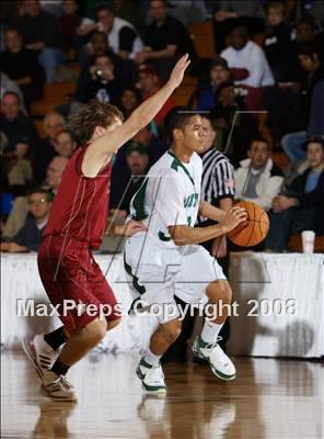 Thumbnail 2 in St. George's vs Benedictine (Spalding Hoophall Classic) photogallery.