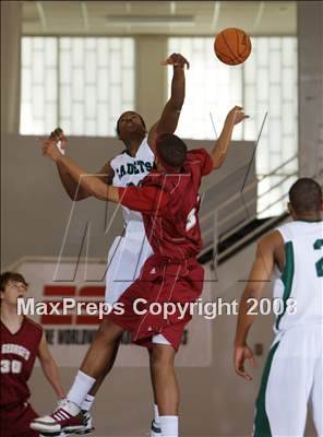 Thumbnail 1 in St. George's vs Benedictine (Spalding Hoophall Classic) photogallery.