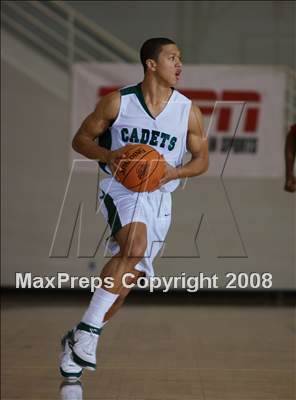 Thumbnail 2 in St. George's vs Benedictine (Spalding Hoophall Classic) photogallery.