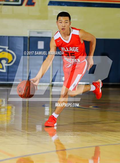 Thumbnail 2 in Chaminade vs Village Christian (West Valley Tip-Off) photogallery.