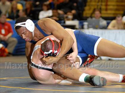 Thumbnail 1 in NYSPHSAA Championships (Division I Finals) photogallery.