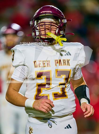 Thumbnail 1 in Deer Park vs. North Shore (UIL 6A D1 Football Bi-District) photogallery.
