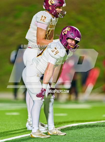 Thumbnail 1 in Deer Park vs. North Shore (UIL 6A D1 Football Bi-District) photogallery.