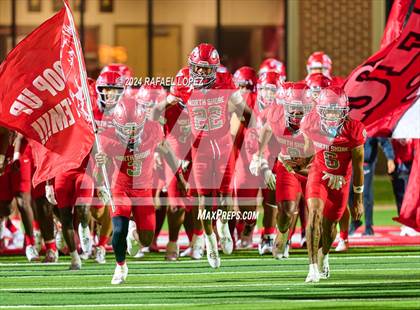 Thumbnail 1 in Deer Park vs. North Shore (UIL 6A D1 Football Bi-District) photogallery.