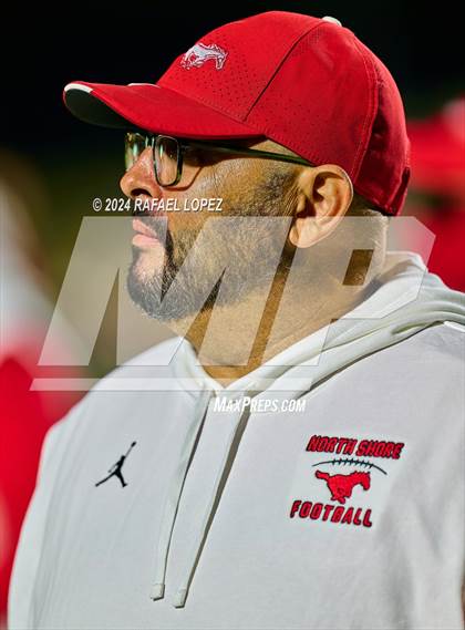 Thumbnail 3 in Deer Park vs. North Shore (UIL 6A D1 Football Bi-District) photogallery.