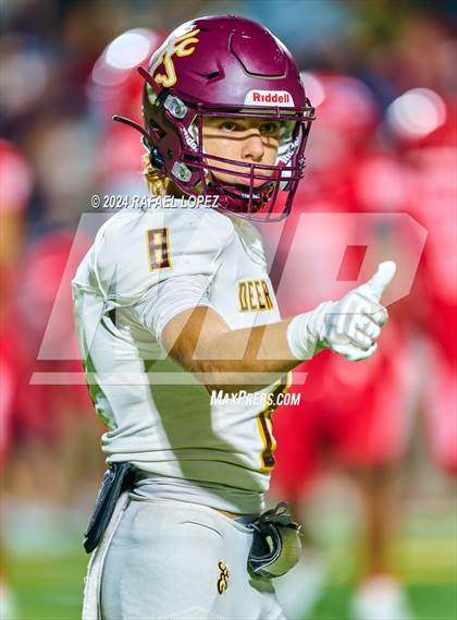 Thumbnail 1 in Deer Park vs. North Shore (UIL 6A D1 Football Bi-District) photogallery.
