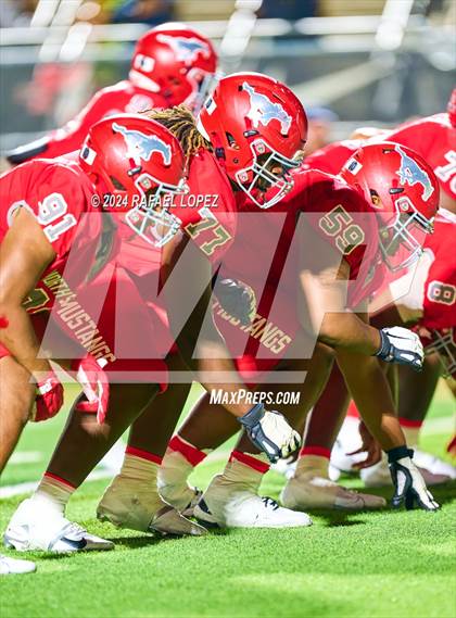 Thumbnail 1 in Deer Park vs. North Shore (UIL 6A D1 Football Bi-District) photogallery.