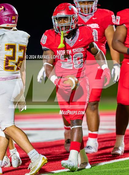 Thumbnail 2 in Deer Park vs. North Shore (UIL 6A D1 Football Bi-District) photogallery.