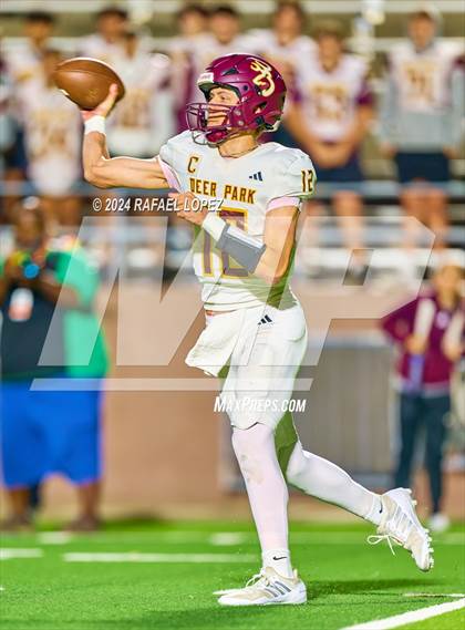 Thumbnail 1 in Deer Park vs. North Shore (UIL 6A D1 Football Bi-District) photogallery.