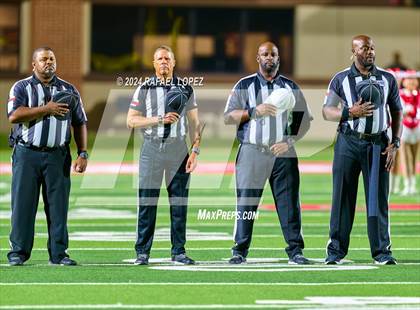 Thumbnail 3 in Deer Park vs. North Shore (UIL 6A D1 Football Bi-District) photogallery.