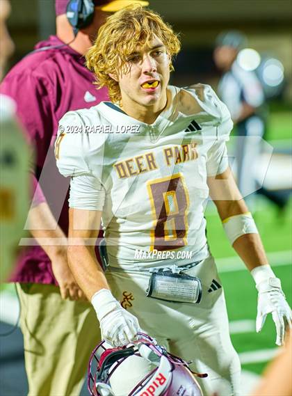 Thumbnail 1 in Deer Park vs. North Shore (UIL 6A D1 Football Bi-District) photogallery.