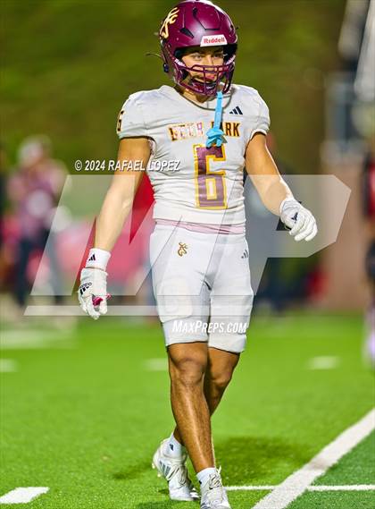 Thumbnail 1 in Deer Park vs. North Shore (UIL 6A D1 Football Bi-District) photogallery.