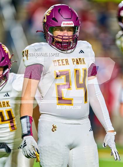 Thumbnail 1 in Deer Park vs. North Shore (UIL 6A D1 Football Bi-District) photogallery.