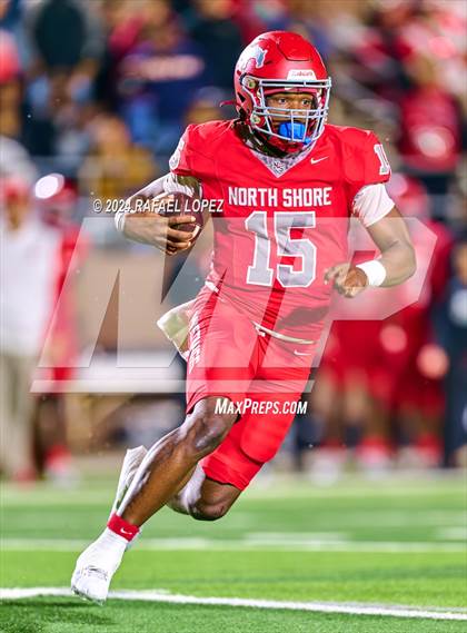 Thumbnail 3 in Deer Park vs. North Shore (UIL 6A D1 Football Bi-District) photogallery.
