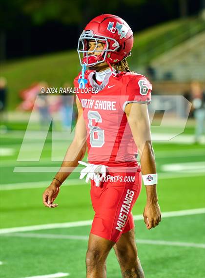 Thumbnail 1 in Deer Park vs. North Shore (UIL 6A D1 Football Bi-District) photogallery.