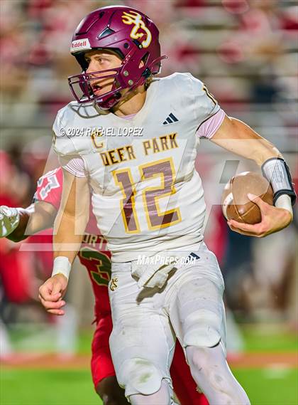 Thumbnail 2 in Deer Park vs. North Shore (UIL 6A D1 Football Bi-District) photogallery.