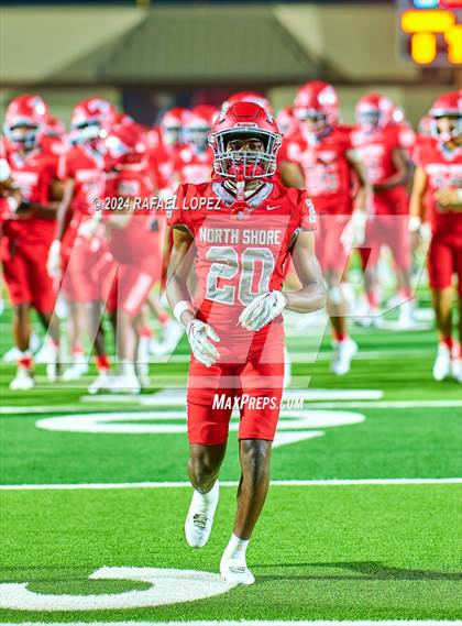 Thumbnail 2 in Deer Park vs. North Shore (UIL 6A D1 Football Bi-District) photogallery.
