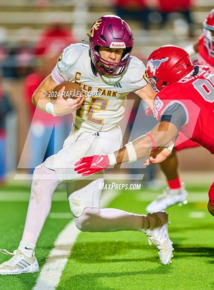 Thumbnail 1 in Deer Park vs. North Shore (UIL 6A D1 Football Bi-District) photogallery.