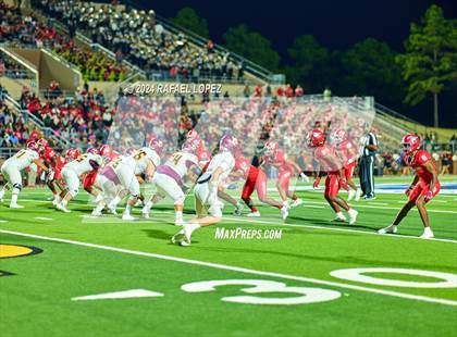 Thumbnail 2 in Deer Park vs. North Shore (UIL 6A D1 Football Bi-District) photogallery.