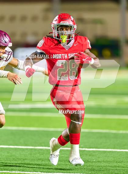 Thumbnail 3 in Deer Park vs. North Shore (UIL 6A D1 Football Bi-District) photogallery.
