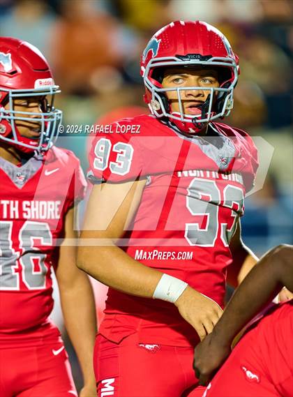 Thumbnail 1 in Deer Park vs. North Shore (UIL 6A D1 Football Bi-District) photogallery.