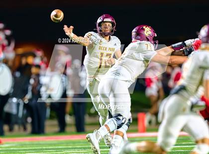 Thumbnail 3 in Deer Park vs. North Shore (UIL 6A D1 Football Bi-District) photogallery.