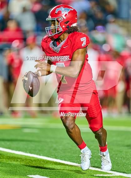 Thumbnail 3 in Deer Park vs. North Shore (UIL 6A D1 Football Bi-District) photogallery.