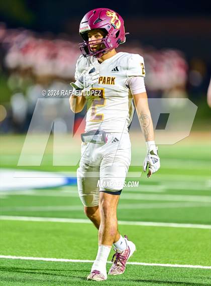 Thumbnail 3 in Deer Park vs. North Shore (UIL 6A D1 Football Bi-District) photogallery.