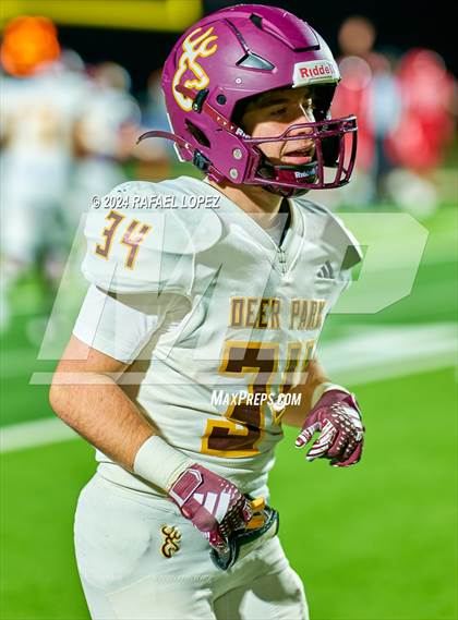 Thumbnail 2 in Deer Park vs. North Shore (UIL 6A D1 Football Bi-District) photogallery.