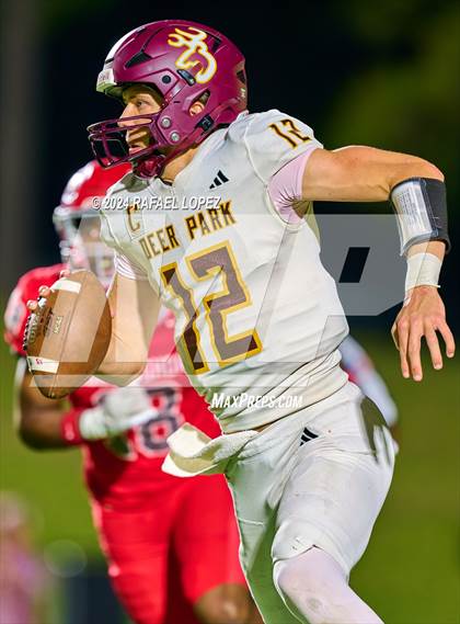 Thumbnail 2 in Deer Park vs. North Shore (UIL 6A D1 Football Bi-District) photogallery.