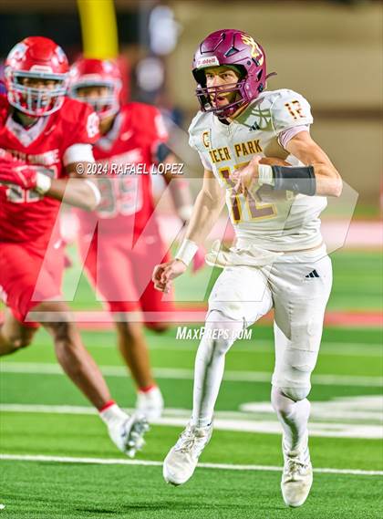 Thumbnail 1 in Deer Park vs. North Shore (UIL 6A D1 Football Bi-District) photogallery.