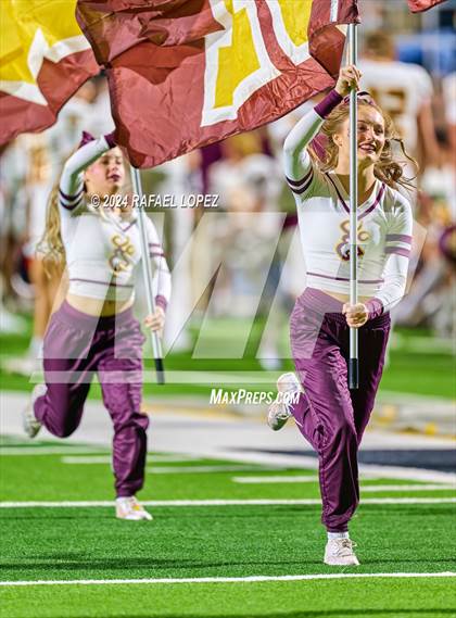 Thumbnail 1 in Deer Park vs. North Shore (UIL 6A D1 Football Bi-District) photogallery.