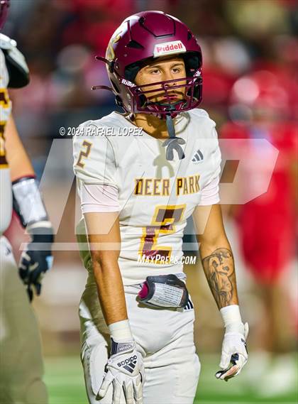 Thumbnail 2 in Deer Park vs. North Shore (UIL 6A D1 Football Bi-District) photogallery.