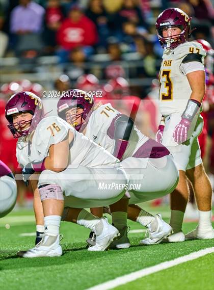 Thumbnail 3 in Deer Park vs. North Shore (UIL 6A D1 Football Bi-District) photogallery.