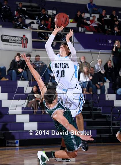 Thumbnail 1 in Ponderosa vs. Clovis North (St. Hope Elite Classic) photogallery.