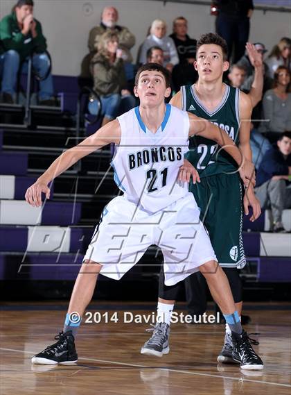 Thumbnail 2 in Ponderosa vs. Clovis North (St. Hope Elite Classic) photogallery.
