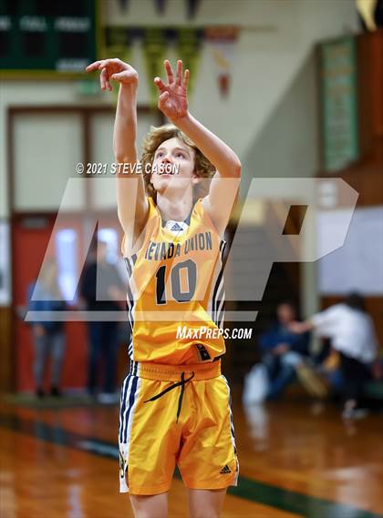 Thumbnail 3 in Nevada Union vs Bear River (Kendall Arnett Tournament) photogallery.
