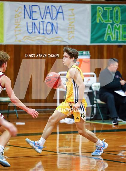Thumbnail 1 in Nevada Union vs Bear River (Kendall Arnett Tournament) photogallery.