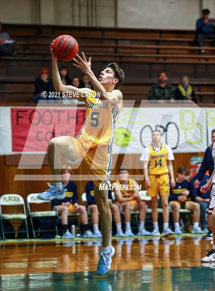 Thumbnail 2 in Nevada Union vs Bear River (Kendall Arnett Tournament) photogallery.